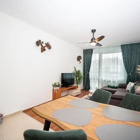 400m From Lift Belvedere - - Free Parking Appartement